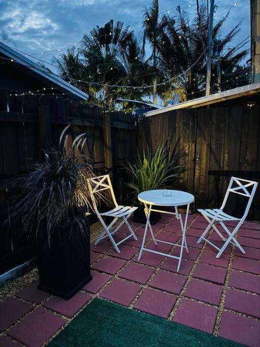 Studio With Terrace Near Hard Rock-Patio Apartment Hollywood Exterior photo